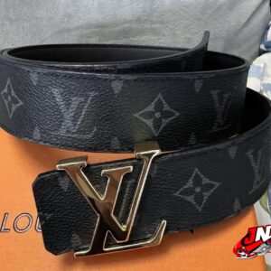 Correa Louis Vuitton con monograma gris